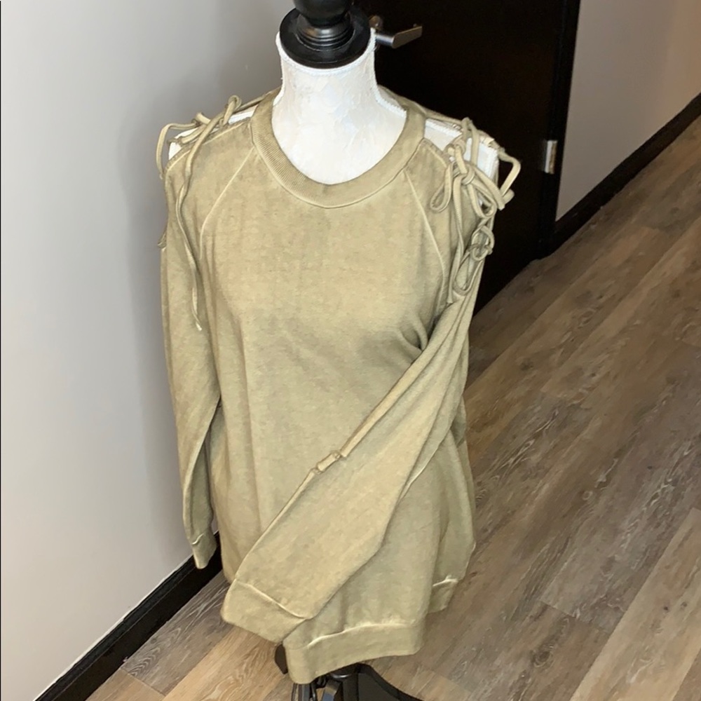 Easel army green cold shoulder sweat shirt